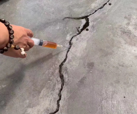 高埗镇混凝土裂缝修补技术详解​